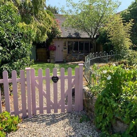 Piglet Cottage Pebworth エクステリア 写真